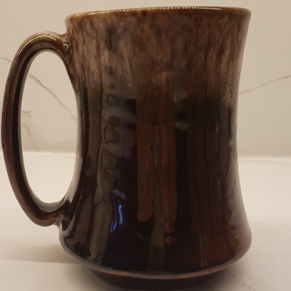 Dow Trophy Beer Stein Mug Brown Light Brown White Rim Embossed Print - Picture 2 of 7